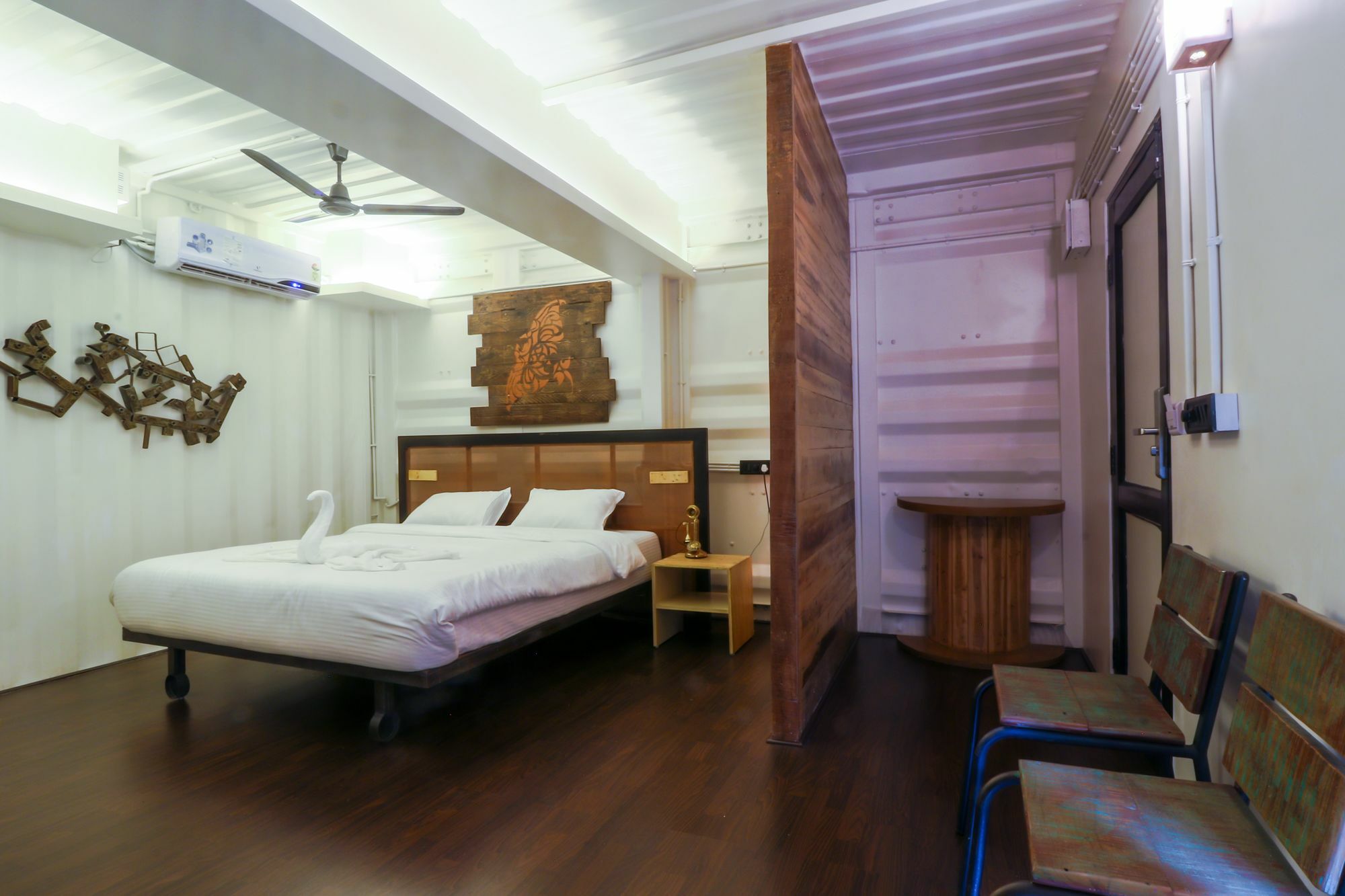 Beach Box Hotel Baga Gosavvy Collection Exteriér fotografie
