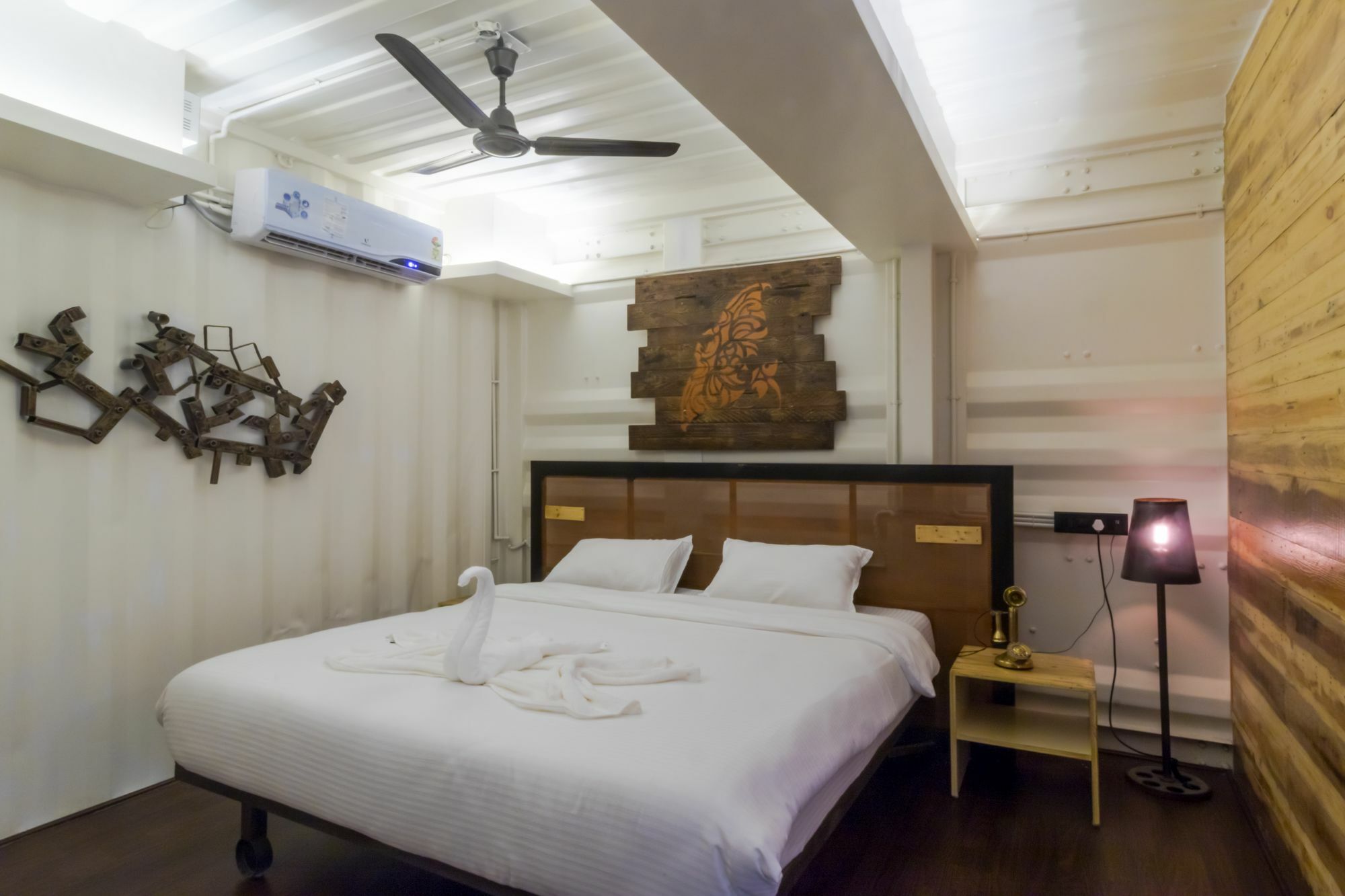 Beach Box Hotel Baga Gosavvy Collection Exteriér fotografie
